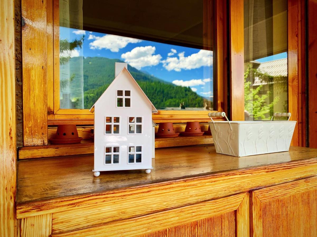 Elegante Trilocale Con Garage, Terrazzo E Vista Montagne Lägenhet Bardonecchia Exteriör bild