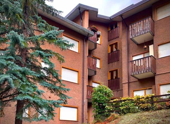 Elegante Trilocale Con Garage, Terrazzo E Vista Montagne Lägenhet Bardonecchia Exteriör bild